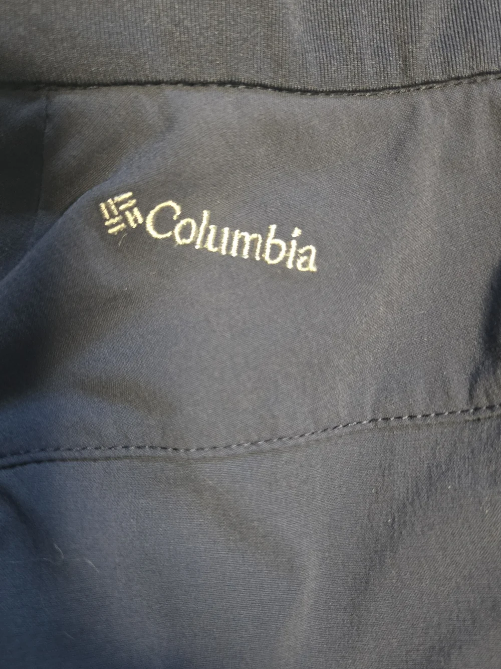Columbia athletic pull